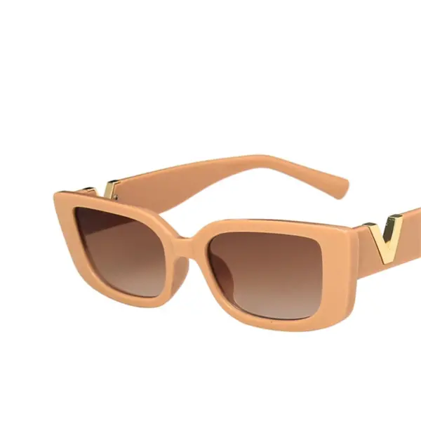 Retro Rectangle Sunglasses for Women - Image 5